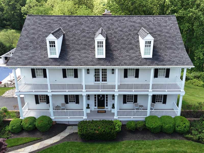 GAF Camelot II shingles installed on a luxury home.